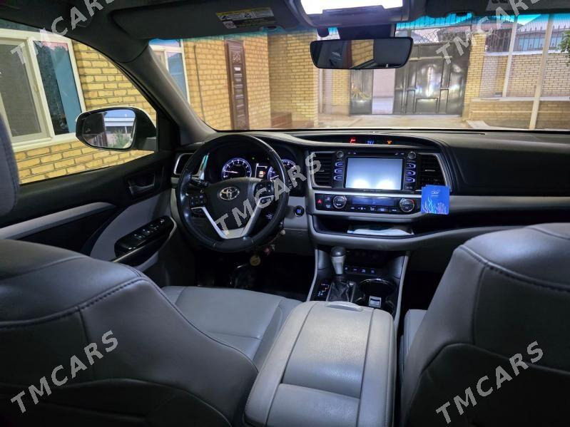Toyota Highlander 2019 - 450 000 TMT - Векильбазар - img 8