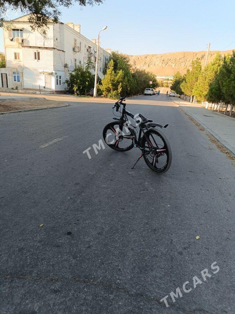 bmw - Türkmenbaşy - img 2