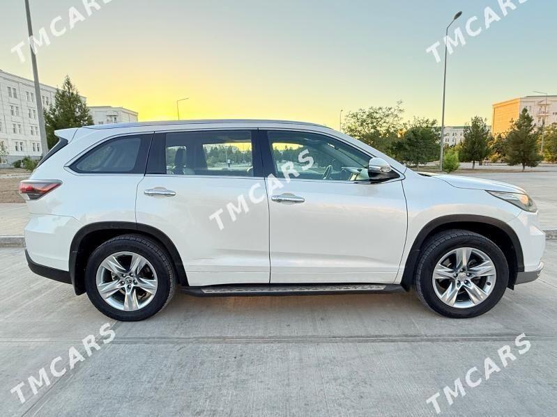 Toyota Highlander 2016 - 400 000 TMT - Гурбансолтан Едже - img 2