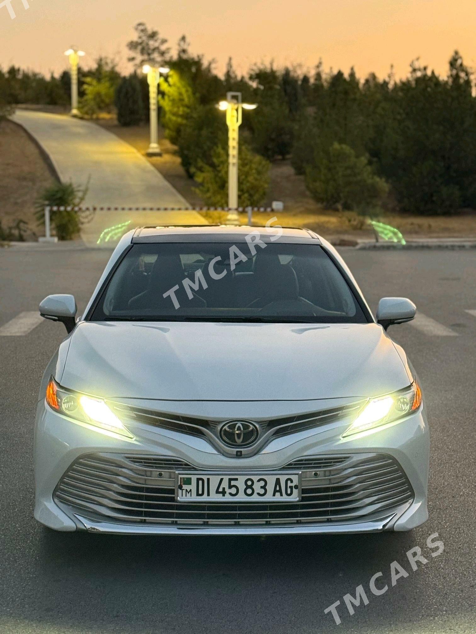 Toyota Camry 2018 - 340 000 TMT - Ашхабад - img 9