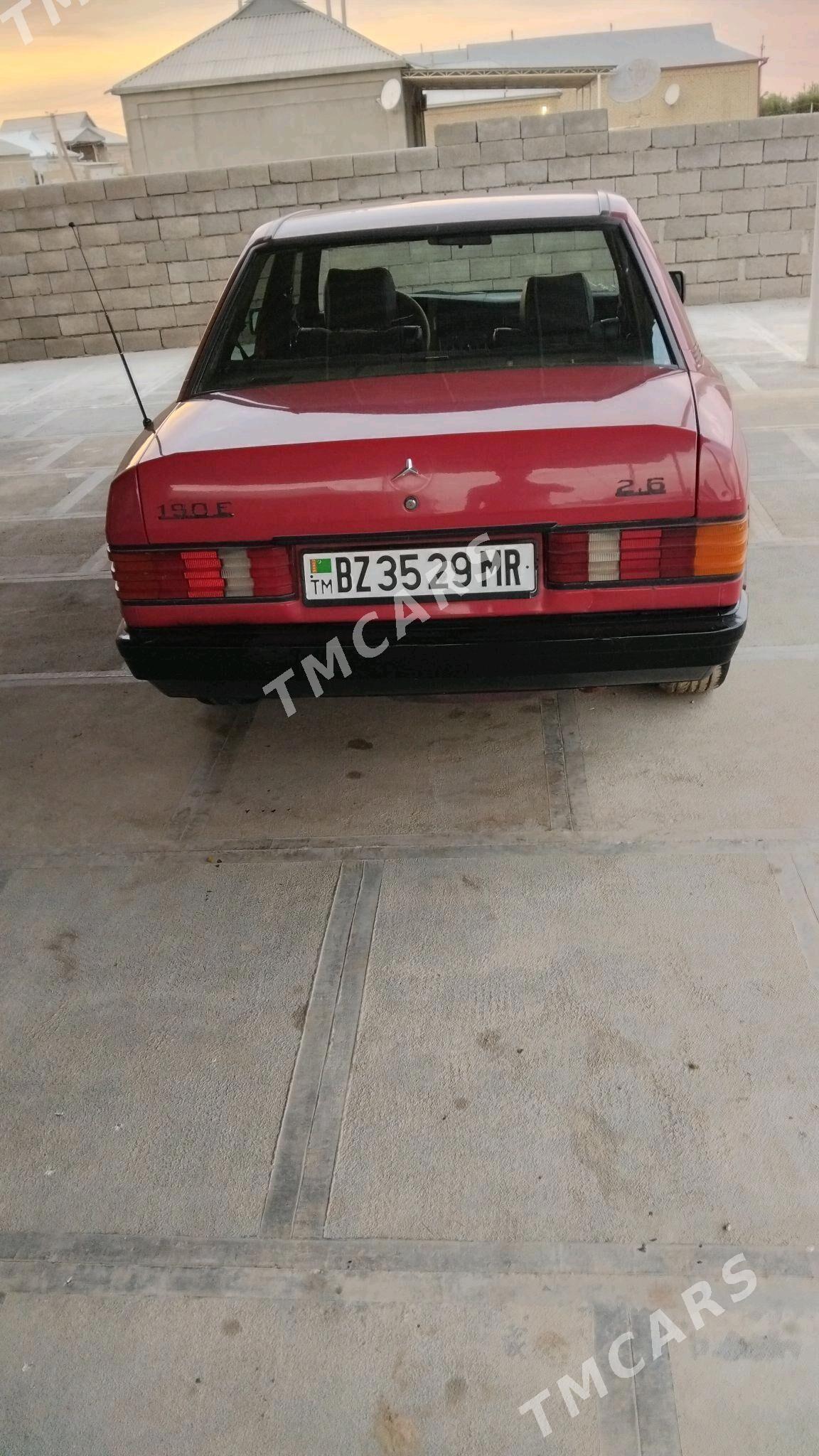 Mercedes-Benz 190E 1992 - 32 000 TMT - Мары - img 3