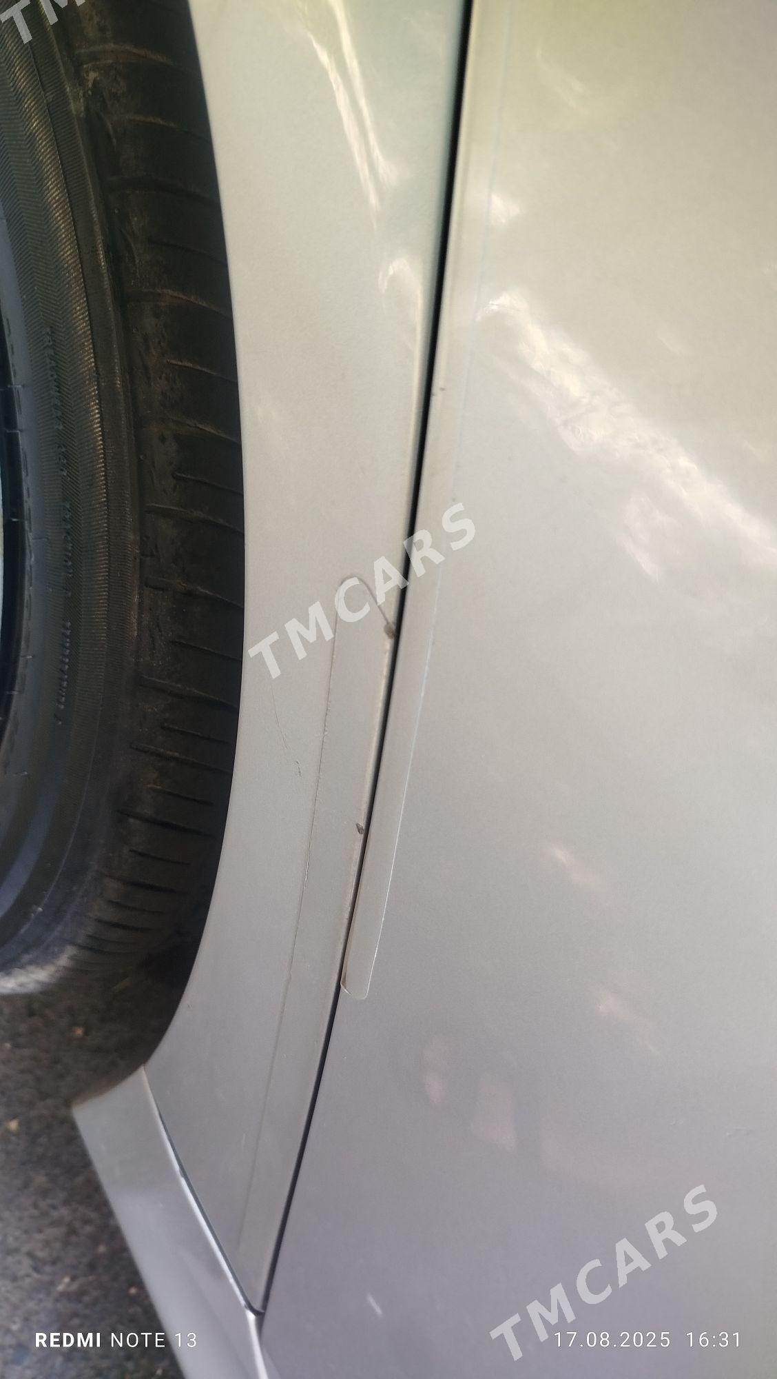 Toyota Corolla 2013 - 172 000 TMT - Дашогуз - img 4