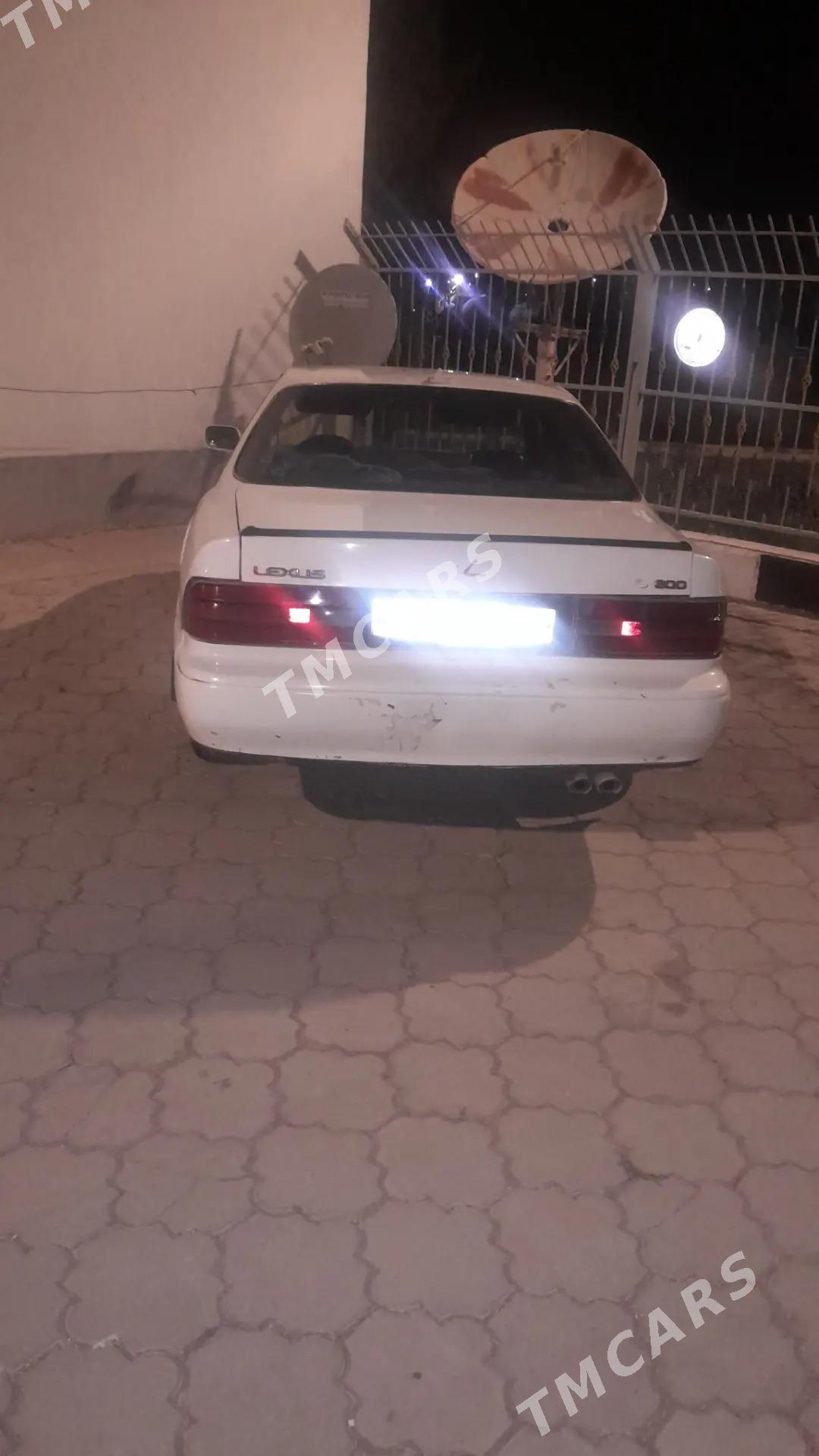 Lexus ES 300 1994 - 55 000 TMT - Серахс - img 3