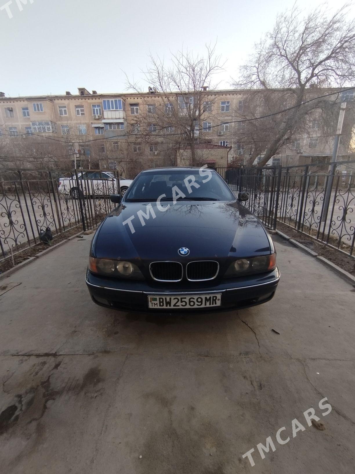 BMW E39 1998 - 60 000 TMT - Мары - img 2