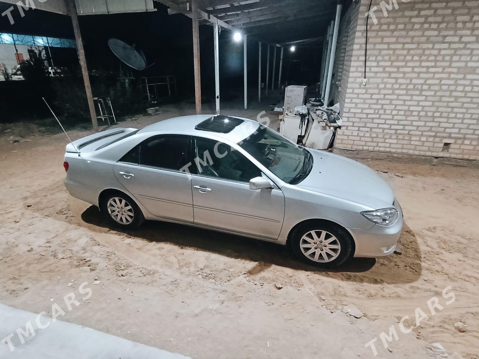 Toyota Camry 2003 - 220 000 TMT - Ёлётен - img 5