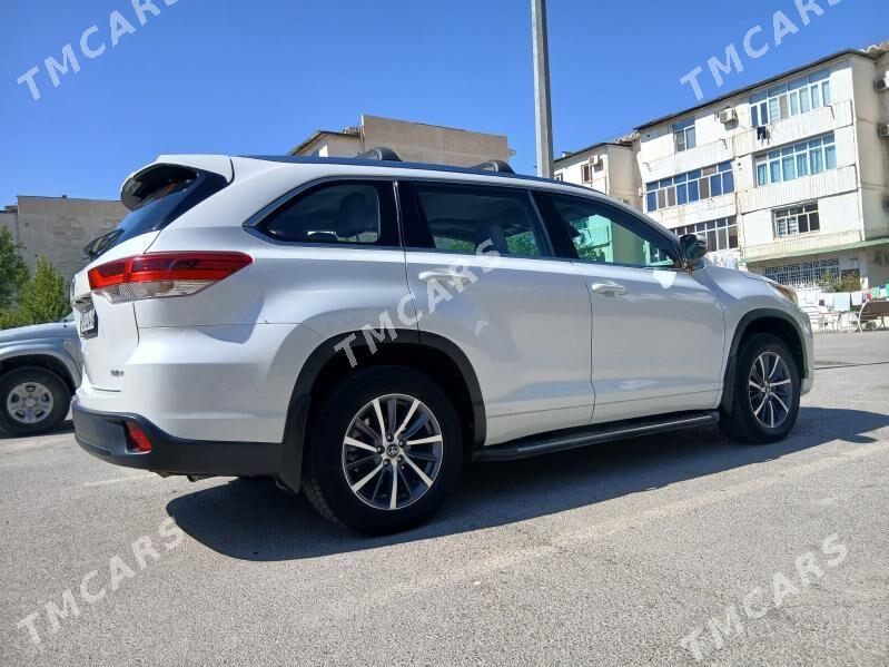 Toyota Highlander 2018 - 460 000 TMT - Ашхабад - img 4