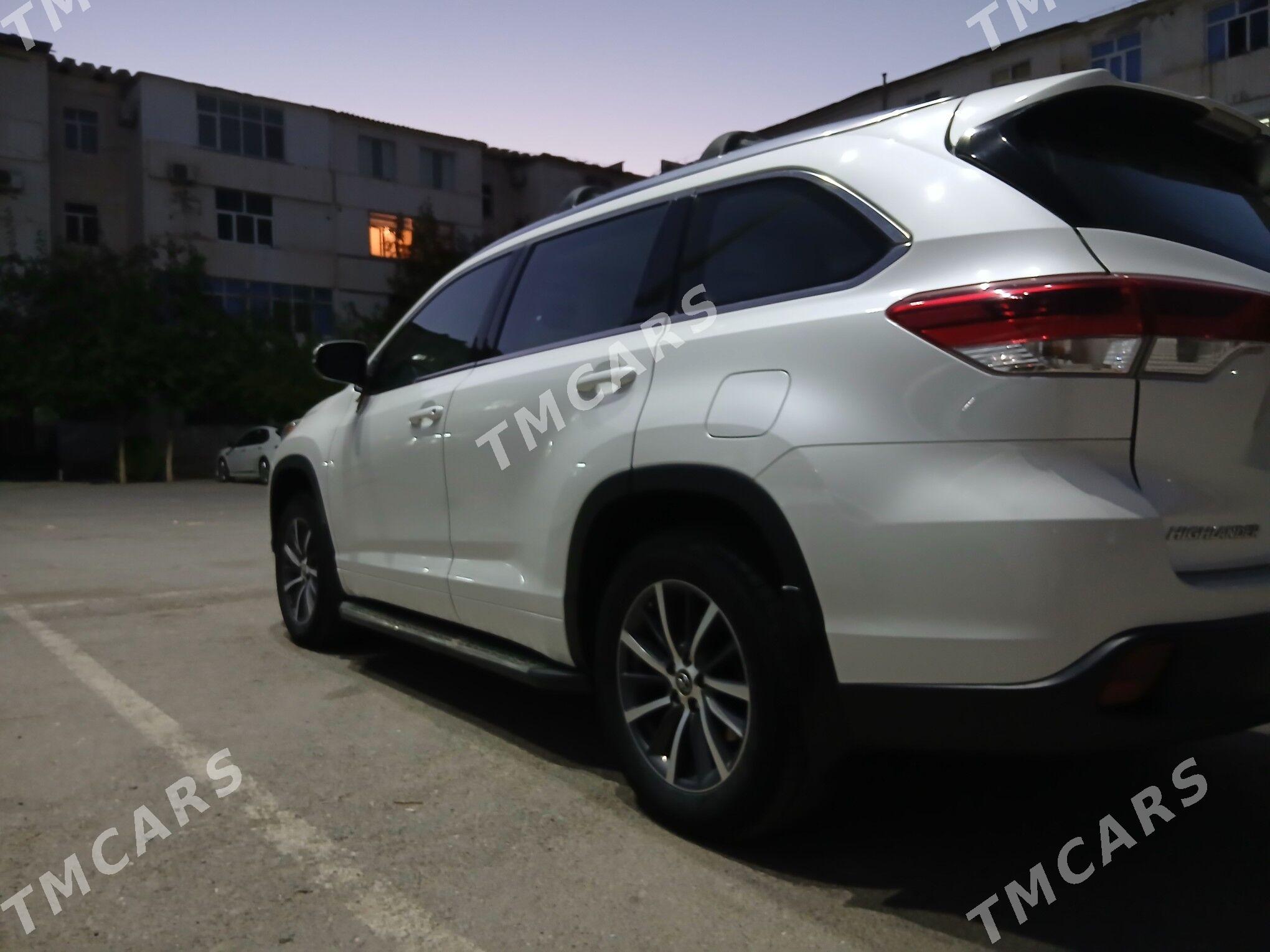Toyota Highlander 2018 - 460 000 TMT - Ашхабад - img 5