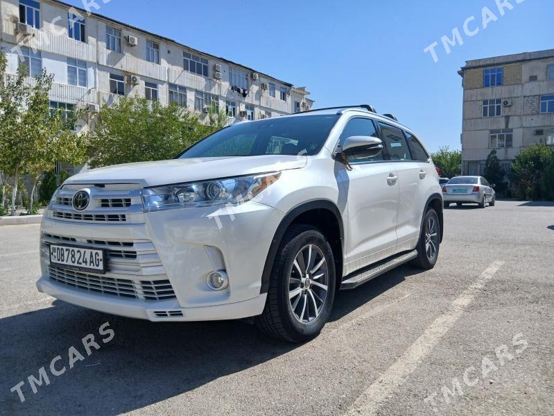 Toyota Highlander 2018 - 460 000 TMT - Ашхабад - img 3