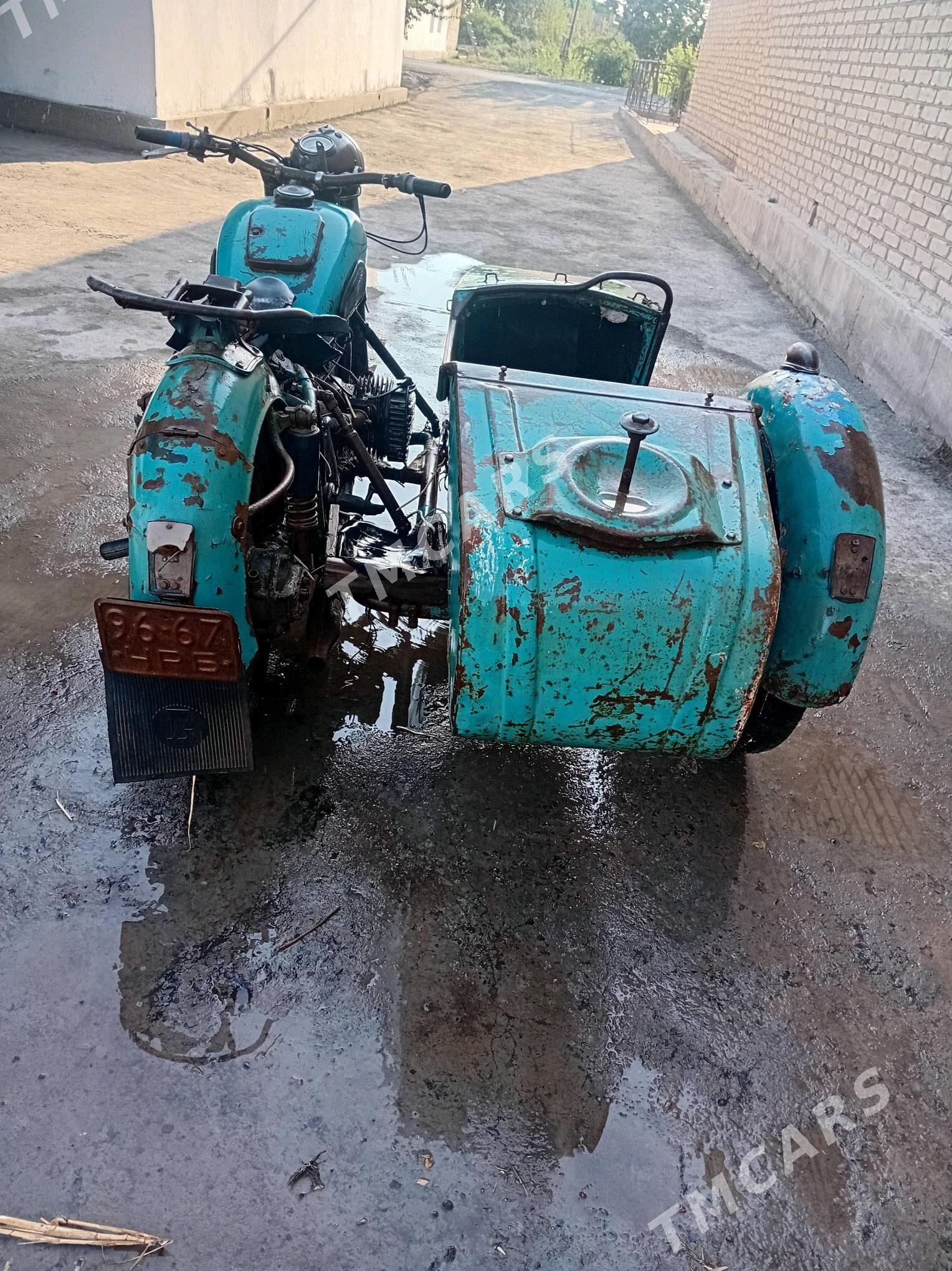Ural 5557 1980 - 8 000 TMT - Sakar - img 2
