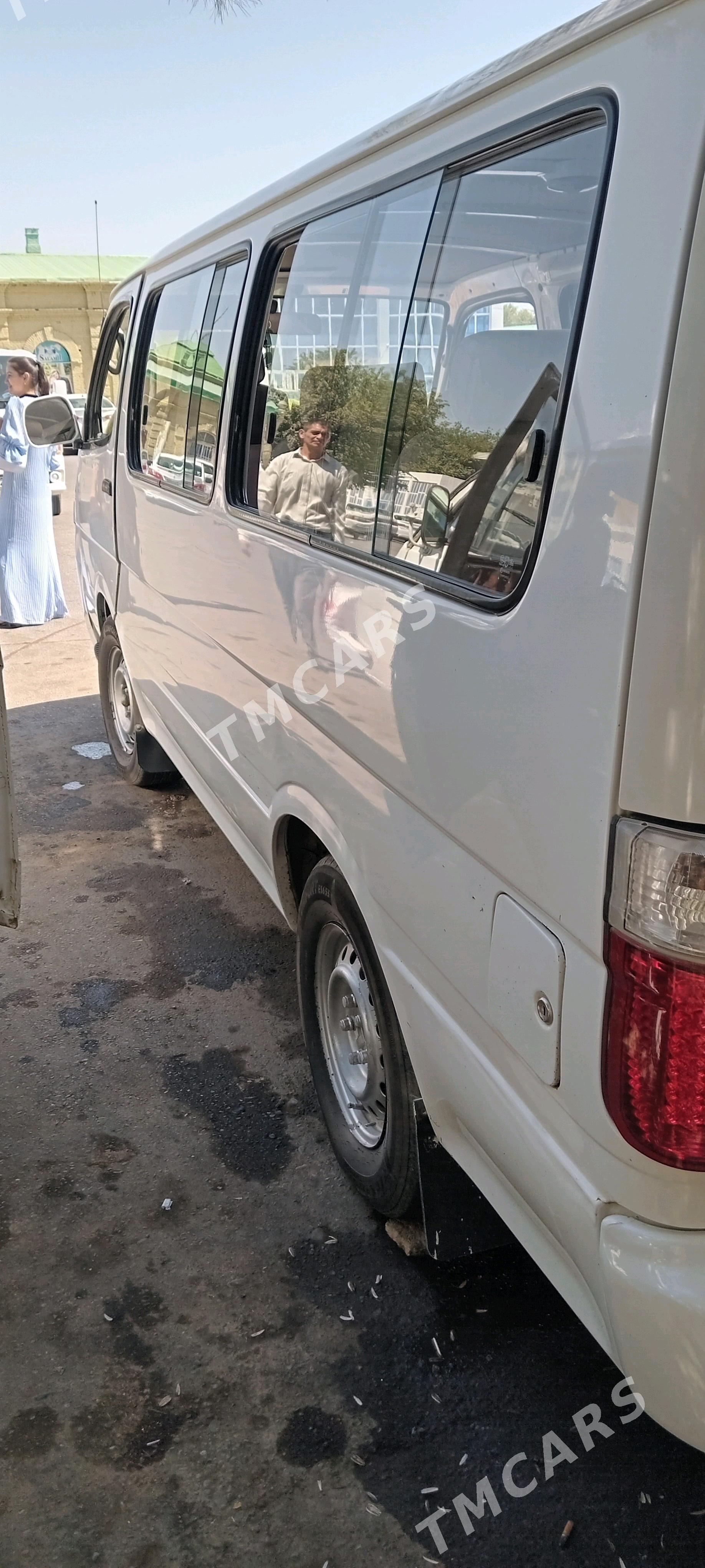 Toyota Hiace 2012 - 125 000 TMT - Wekilbazar - img 2