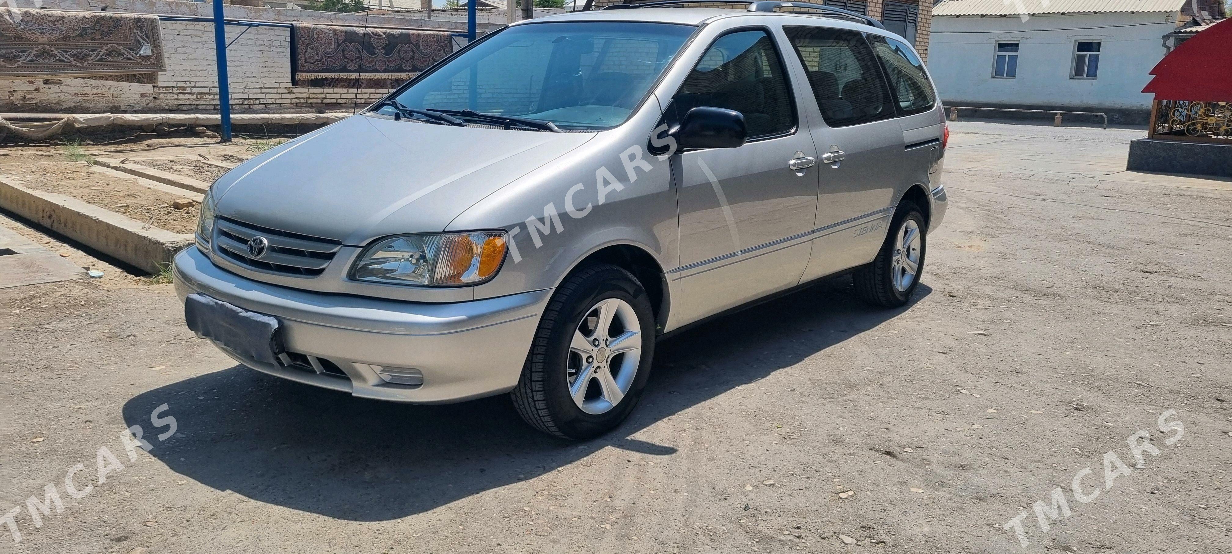 Toyota Sienna 2002 - 185 000 TMT - Керки - img 5