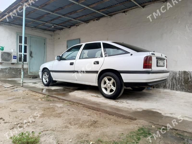 Opel Vectra 1990 - 40 000 TMT - Gumdag - img 10