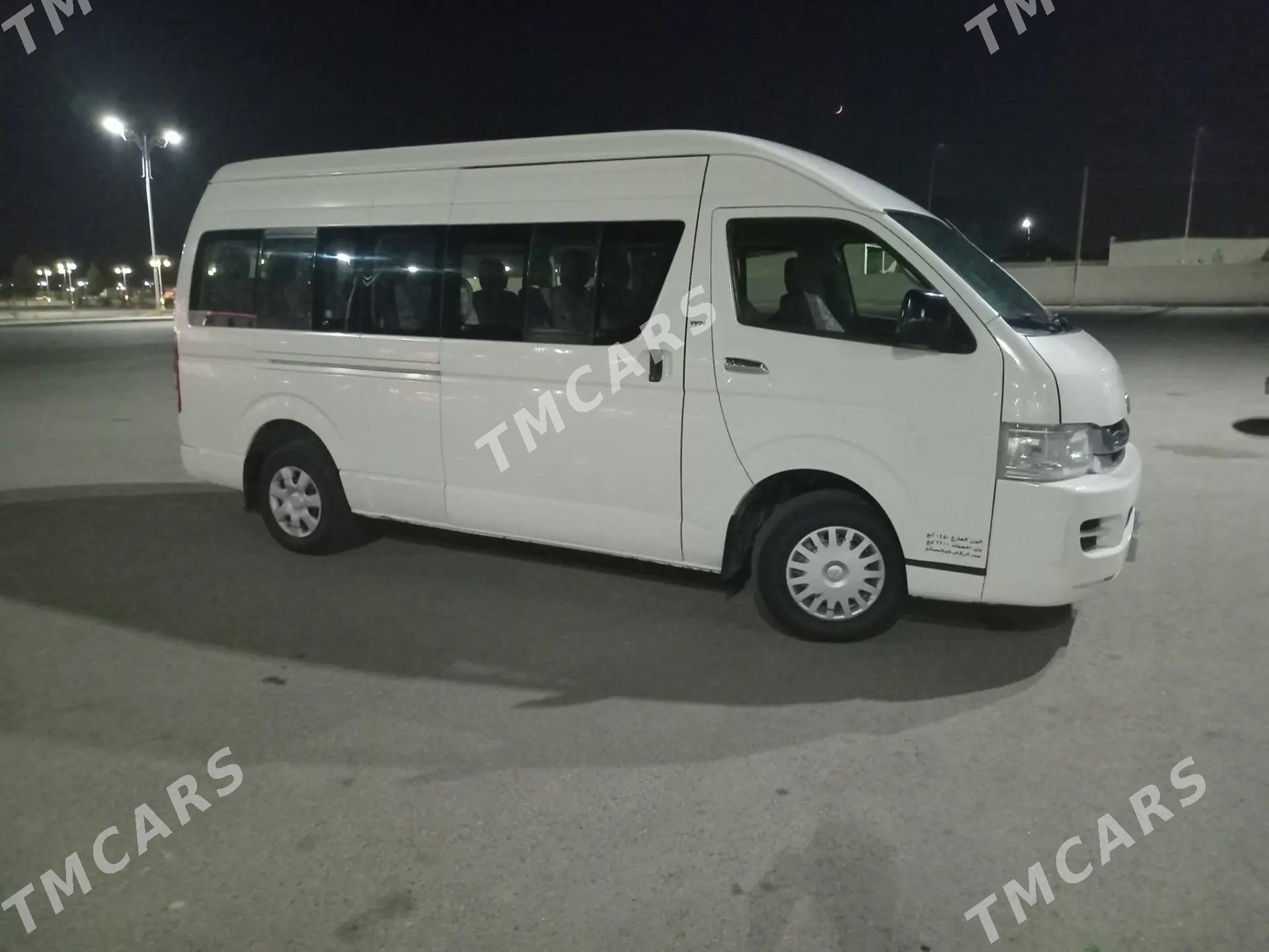 Toyota Hiace 2009 - 400 000 TMT - Esenguly - img 4