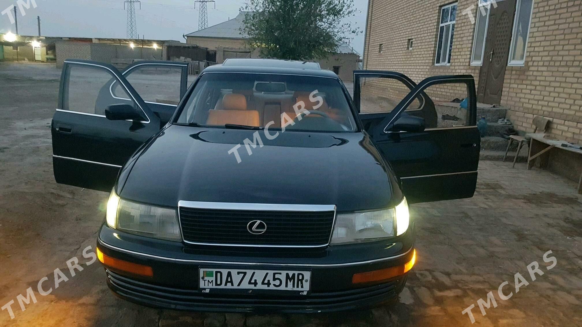 Lexus LS 400 1993 - 50 000 TMT - Мургап - img 6