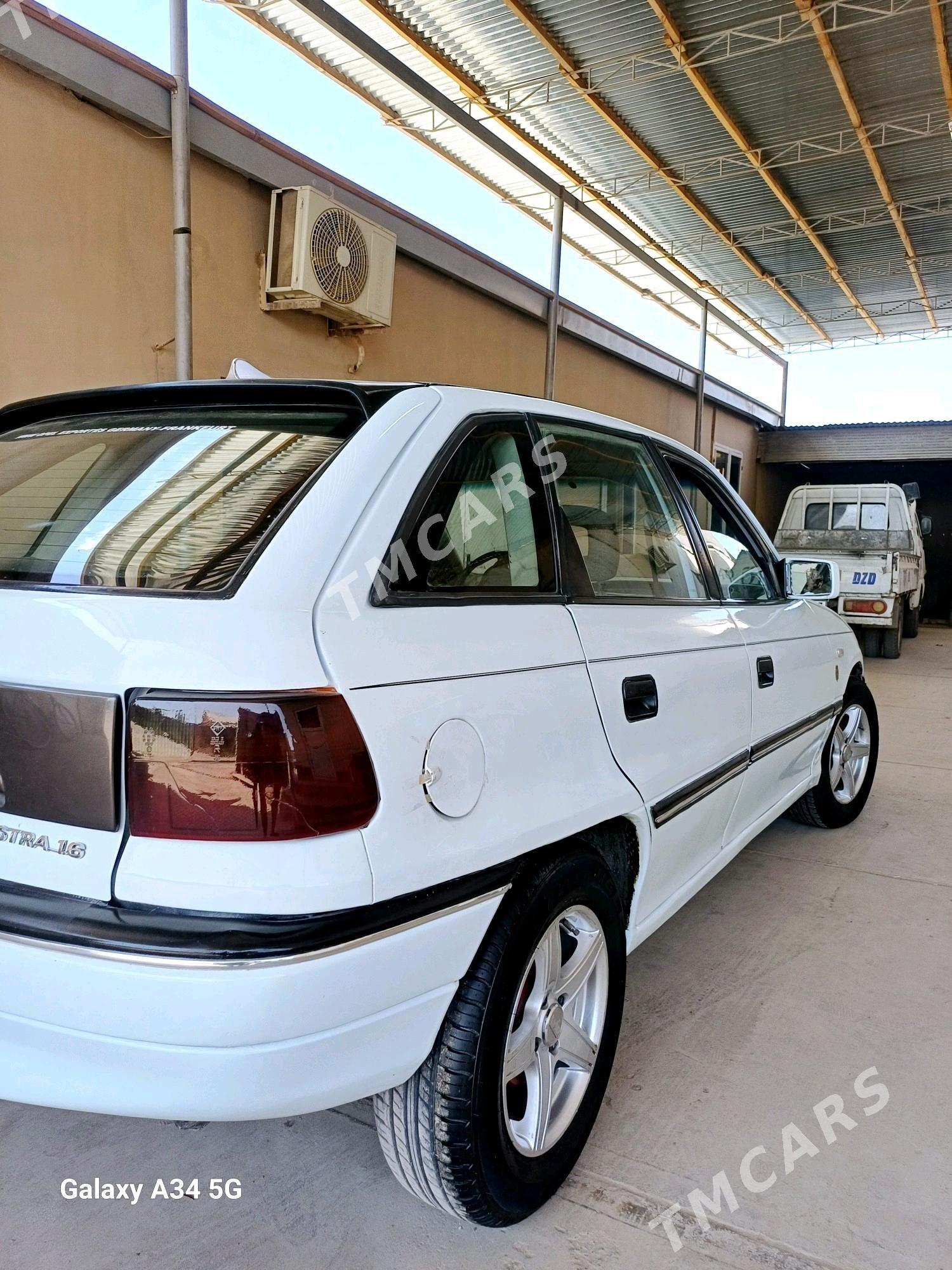 Opel Astra 1993 - 41 000 TMT - Дашогуз - img 4