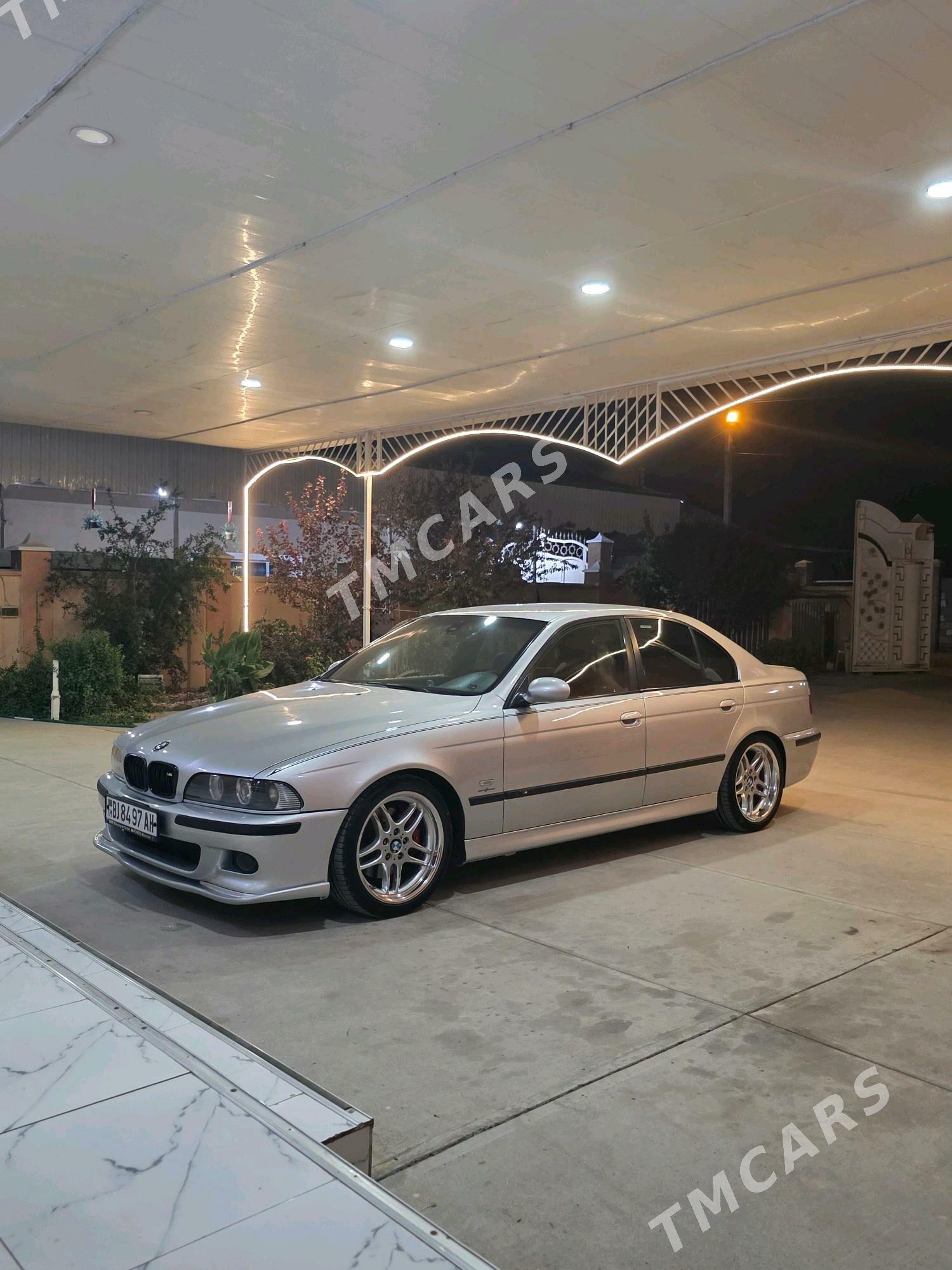 BMW E39 2001 - 180 000 TMT - Кака - img 5
