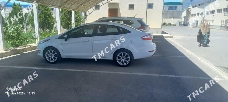 Ford Fiesta 2018 - 140 000 TMT - Ашхабад - img 3
