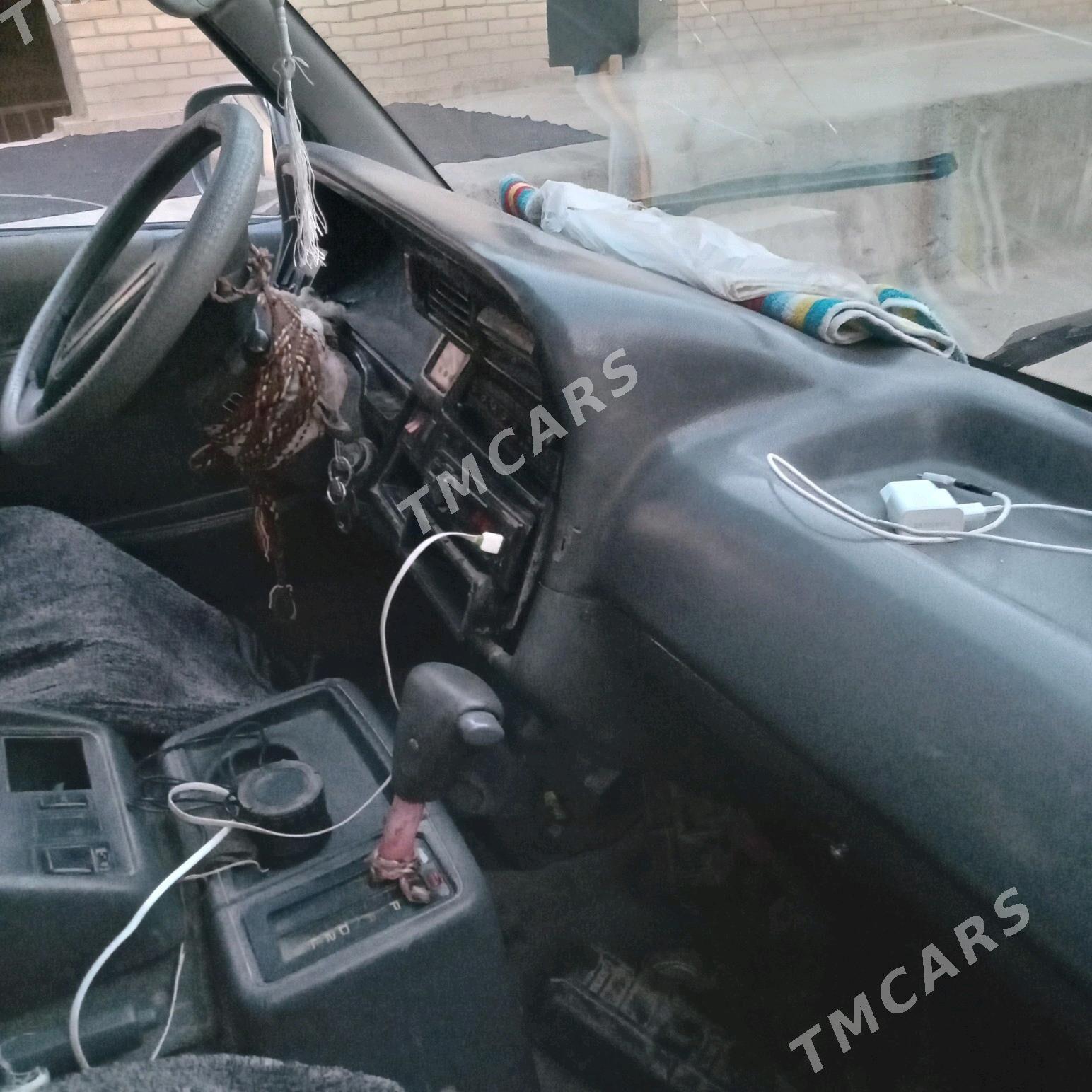 Toyota Hiace 1990 - 65 000 TMT - Сакарчага - img 4