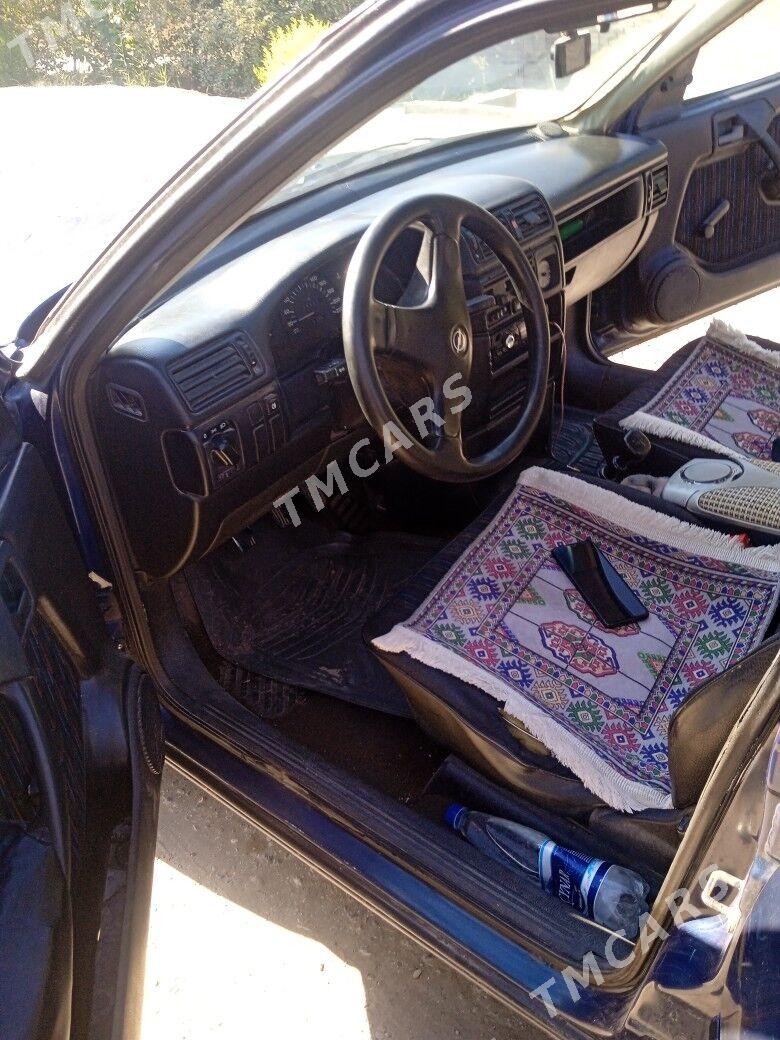 Opel Vectra 1993 - 32 000 TMT - Сакар - img 5