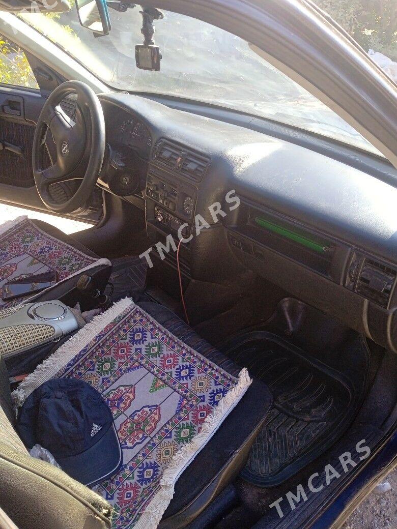 Opel Vectra 1993 - 32 000 TMT - Сакар - img 7