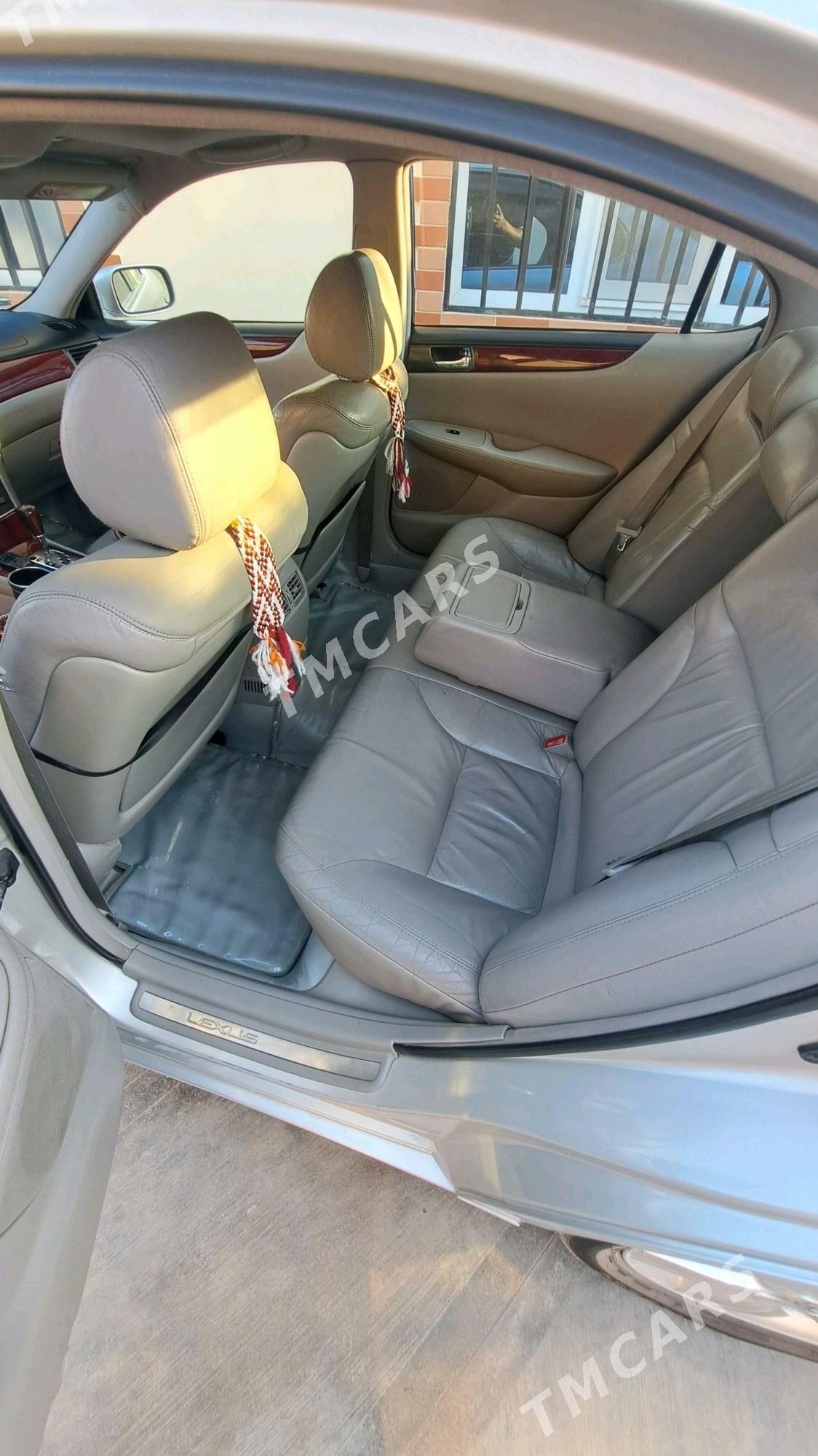 Lexus ES 300 2002 - 178 000 TMT - Mary - img 3