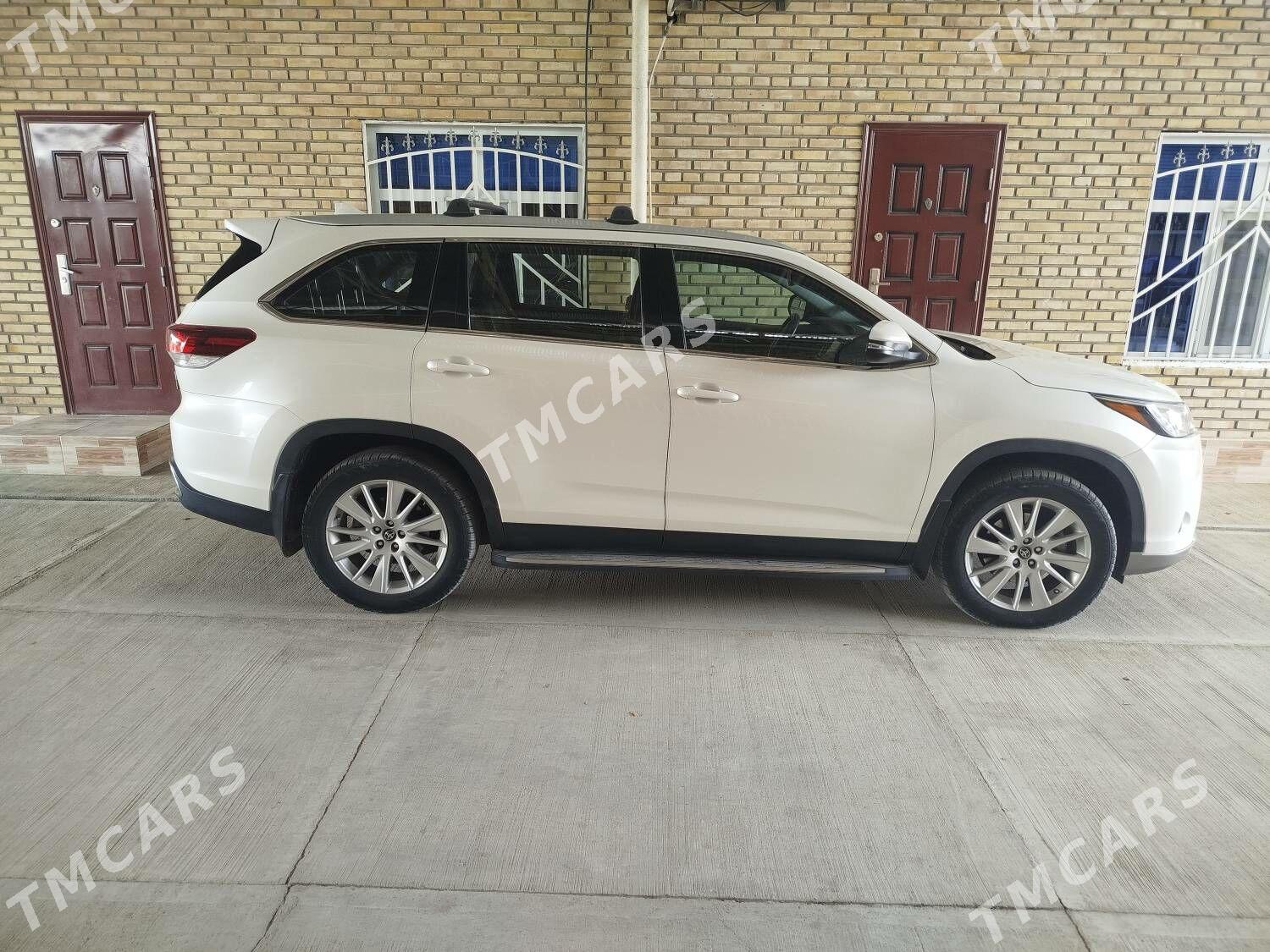 Toyota Highlander 2020 - 600 000 TMT - 30 mkr - img 3
