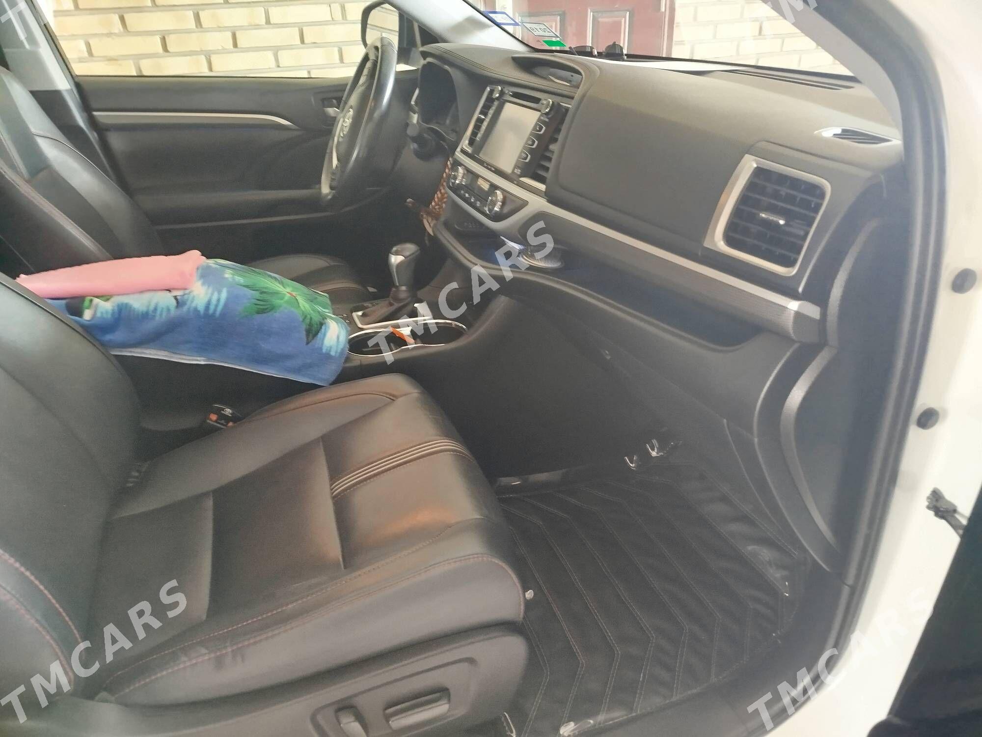 Toyota Highlander 2020 - 600 000 TMT - 30 mkr - img 6