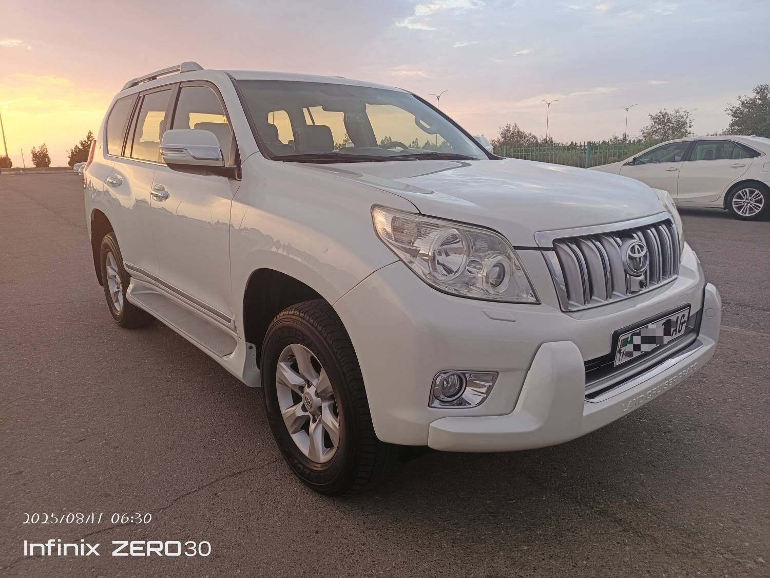 Toyota Land Cruiser Prado 2013 - 550 000 TMT - Aşgabat - img 6