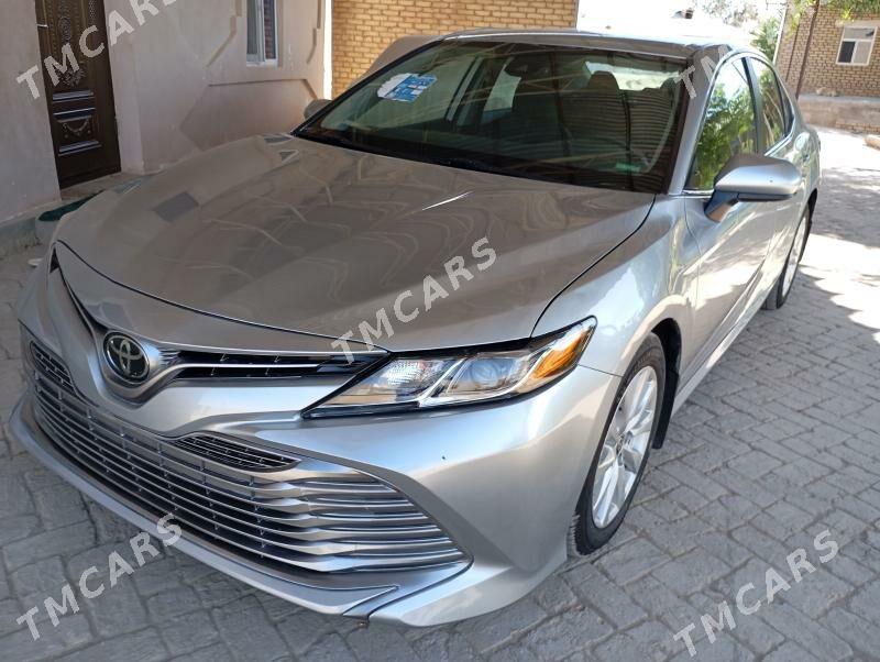 Toyota Camry 2020 - 285 000 TMT - Ýolöten - img 3
