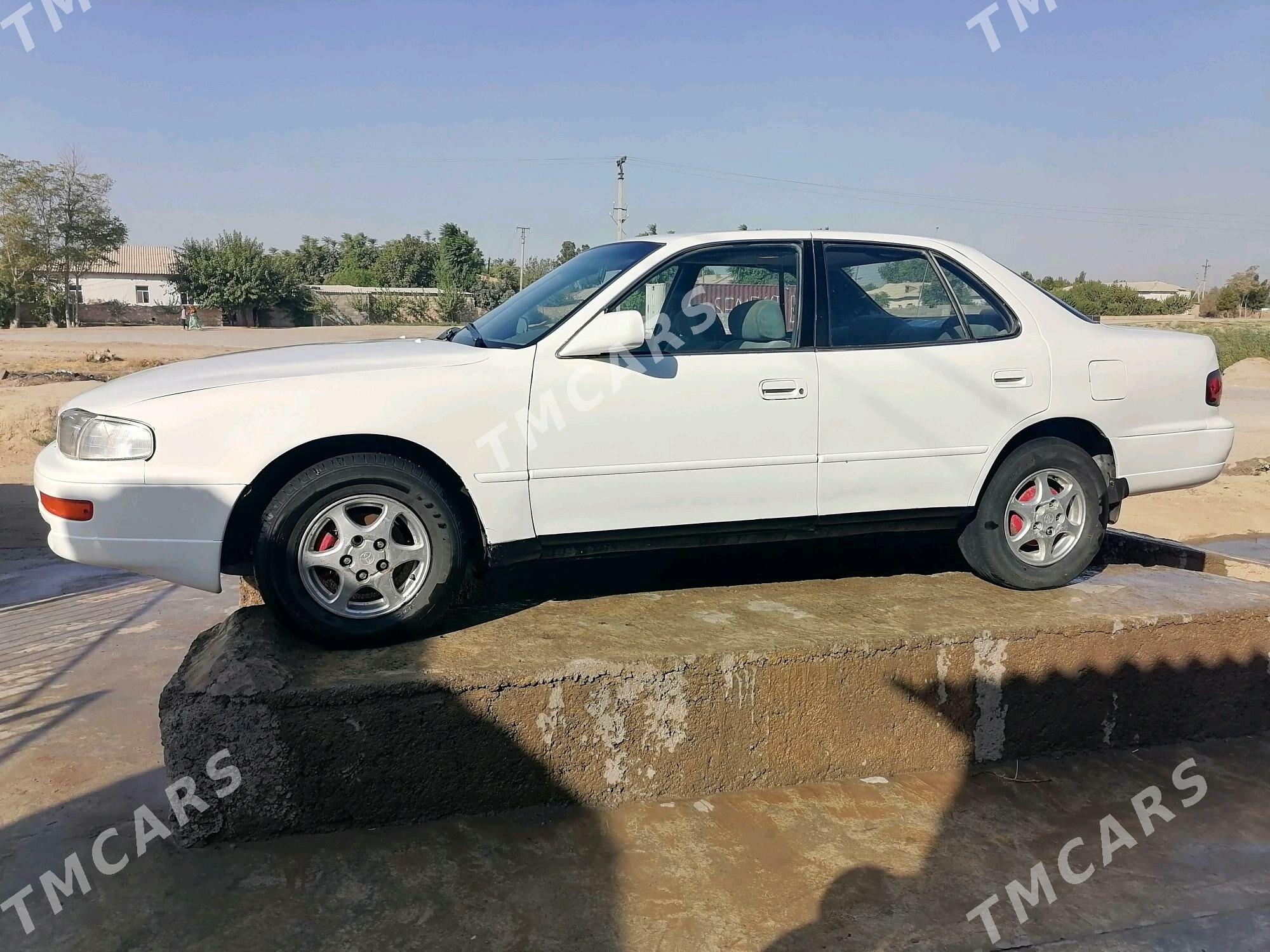 Toyota Camry 1993 - 70 000 TMT - Достлук - img 3