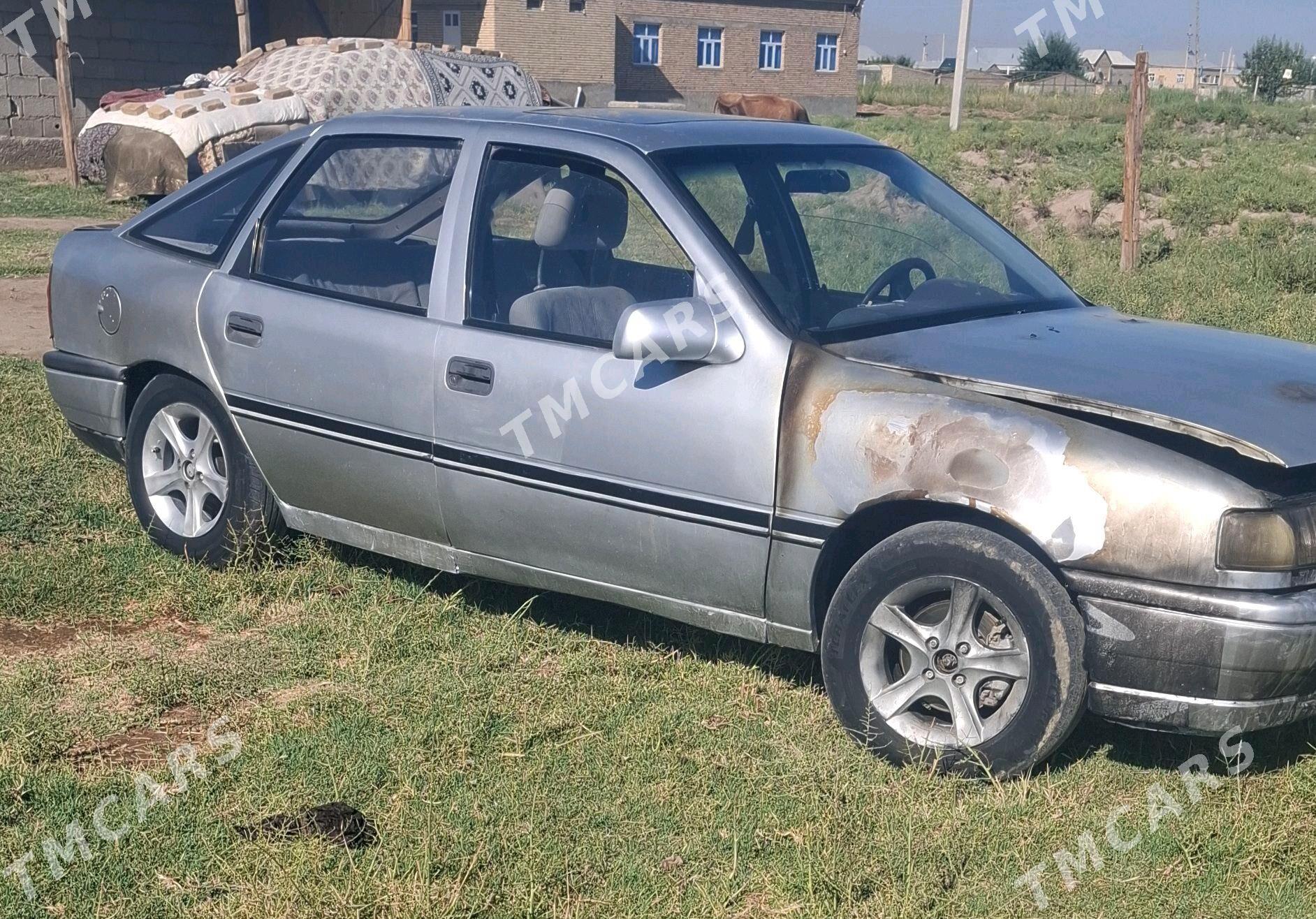 Opel Vectra 1989 - 17 000 TMT - Гёкдепе - img 2