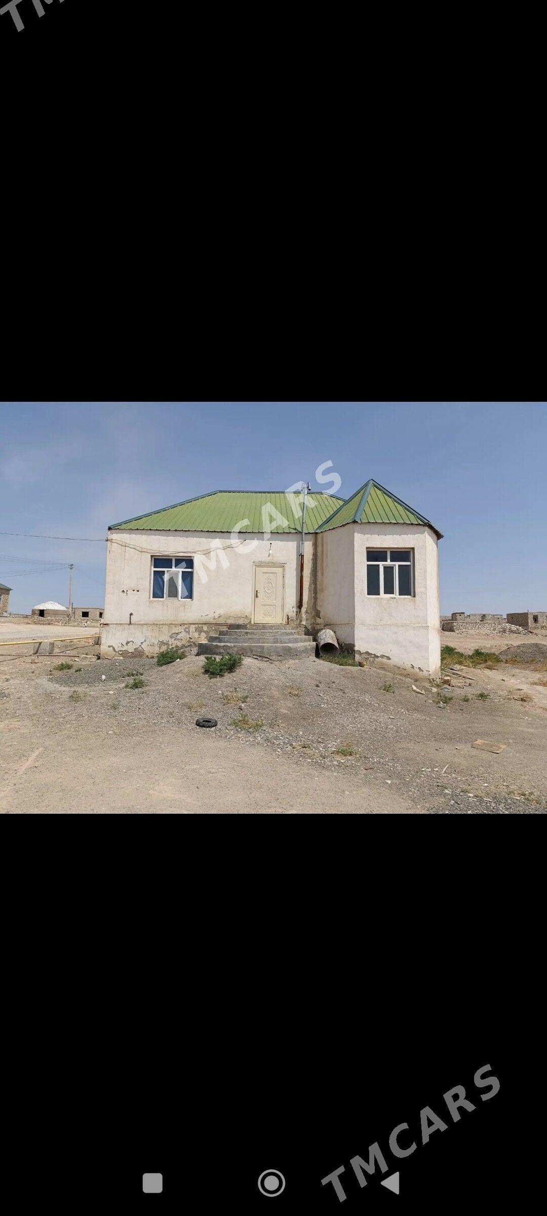Akdaş satlyk öý - Туркменбаши - img 3