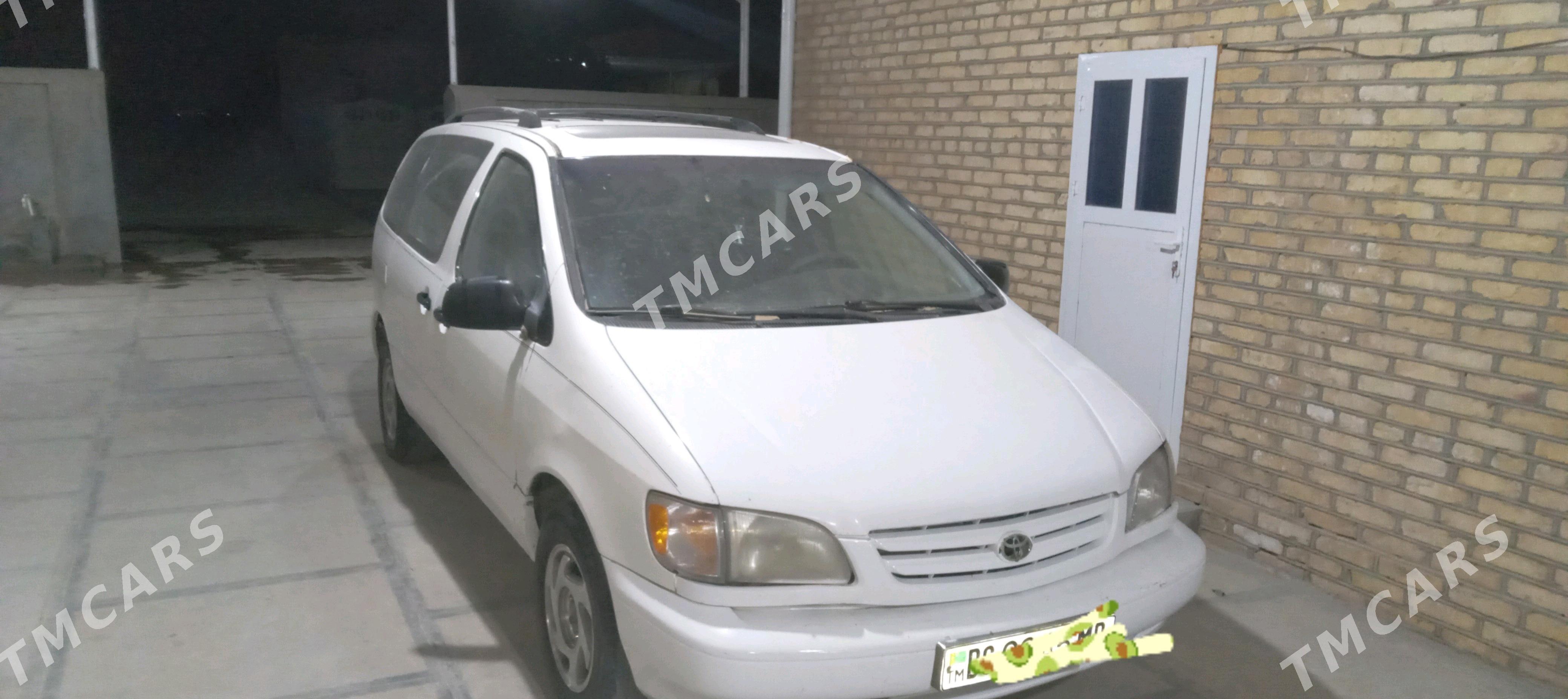 Toyota Sienna 2000 - 135 000 TMT - Мургап - img 5