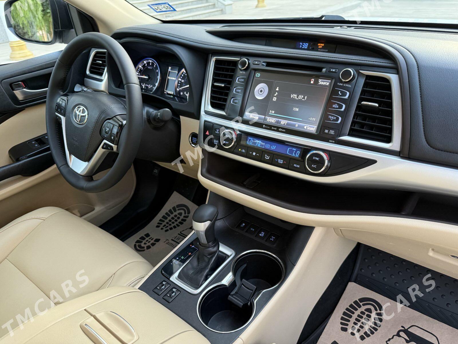 Toyota Highlander 2018 - 490 000 TMT - Ашхабад - img 9