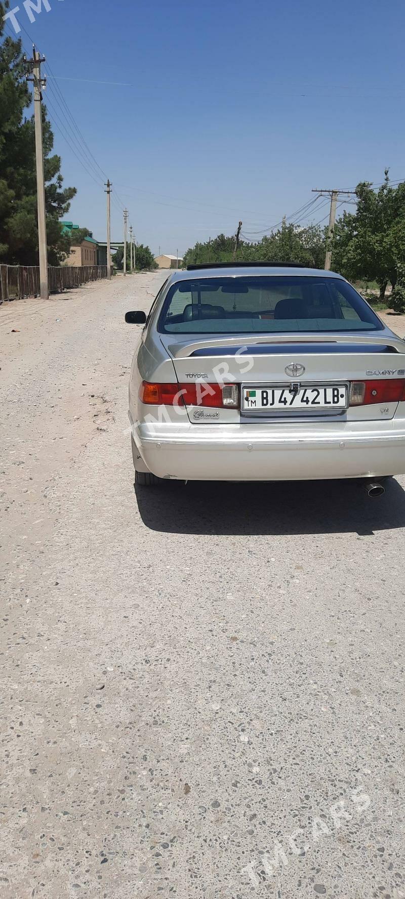 Toyota Camry 2000 - 180 000 TMT - Гарабекевюл - img 4