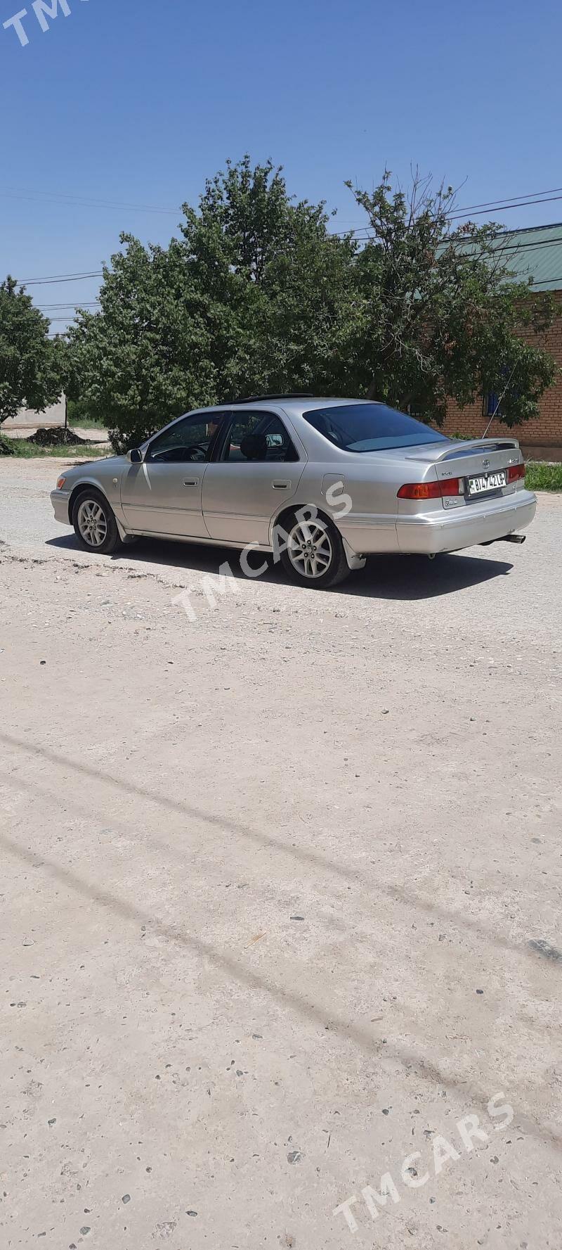 Toyota Camry 2000 - 180 000 TMT - Гарабекевюл - img 3