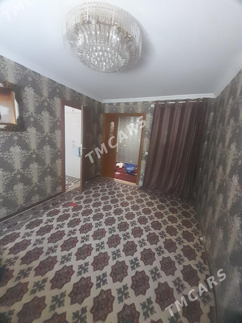 Eýesinden gysdagly satlyk jay - 4 мкр - img 3