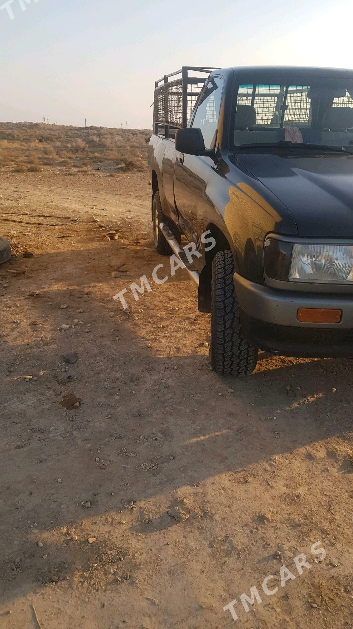 Toyota Tacoma 1999 - 120 000 TMT - Ёлётен - img 5
