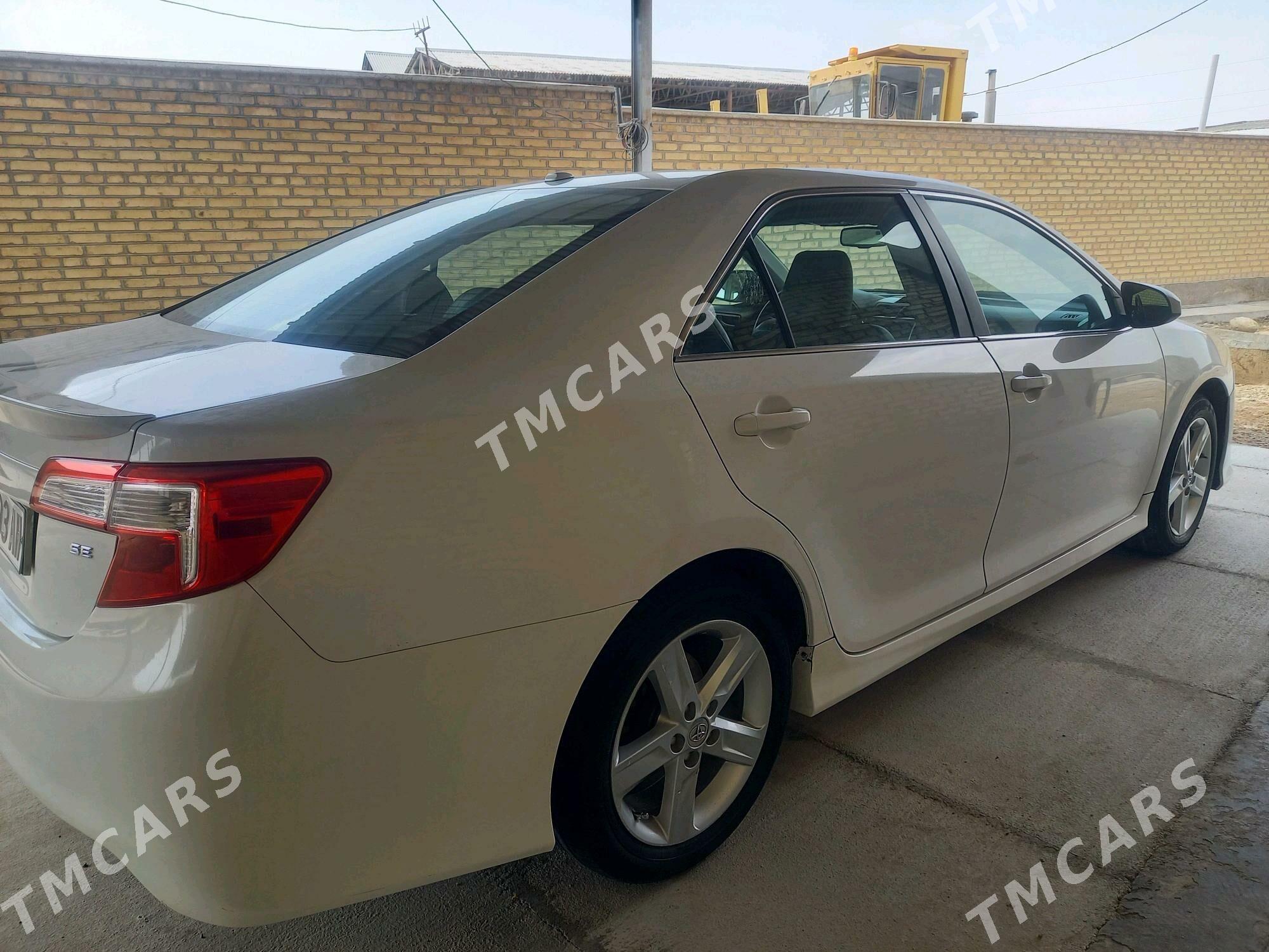 Toyota Camry 2012 - 220 000 TMT - Кака - img 4