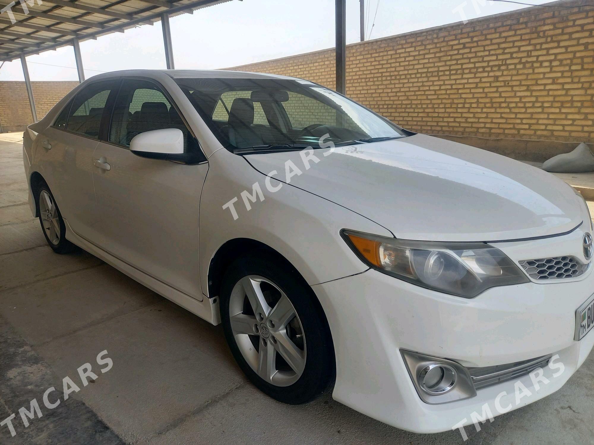 Toyota Camry 2012 - 220 000 TMT - Кака - img 3