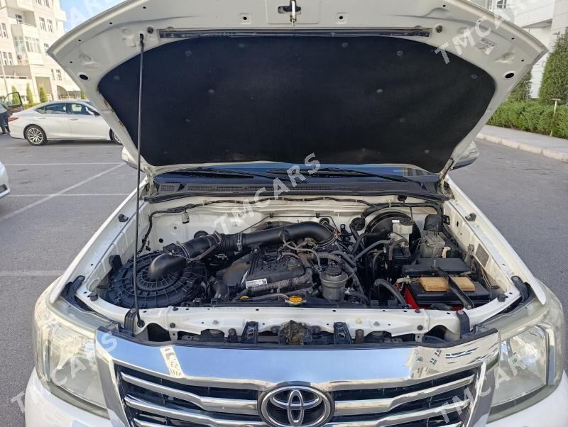 Toyota Hilux 2014 - 430 000 TMT - Мары - img 5