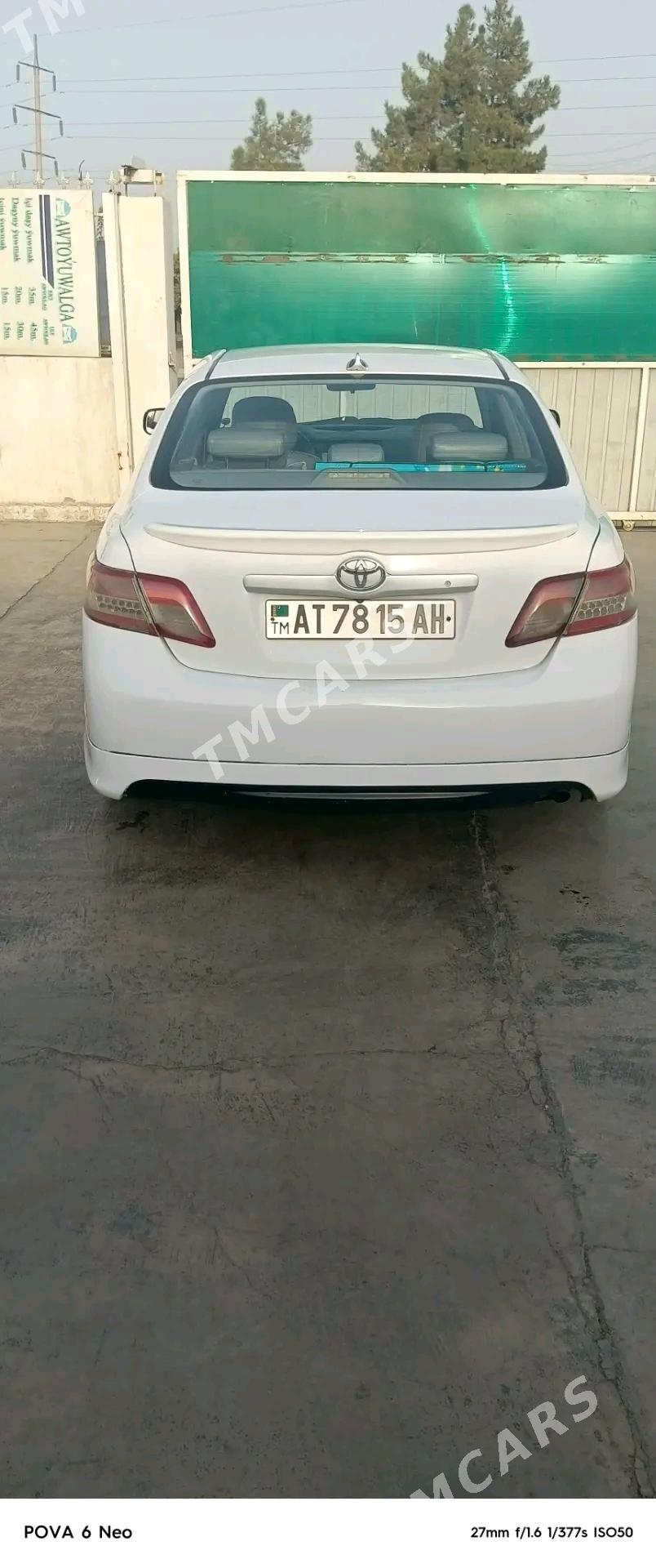 Toyota Camry 2010 - 120 000 TMT - Büzmeýin - img 4