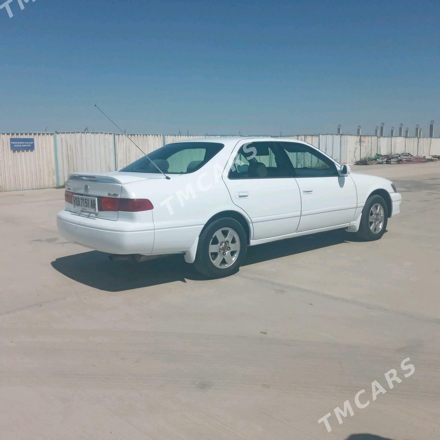 Toyota Camry 2000 - 130 000 TMT - Babadaýhan - img 4