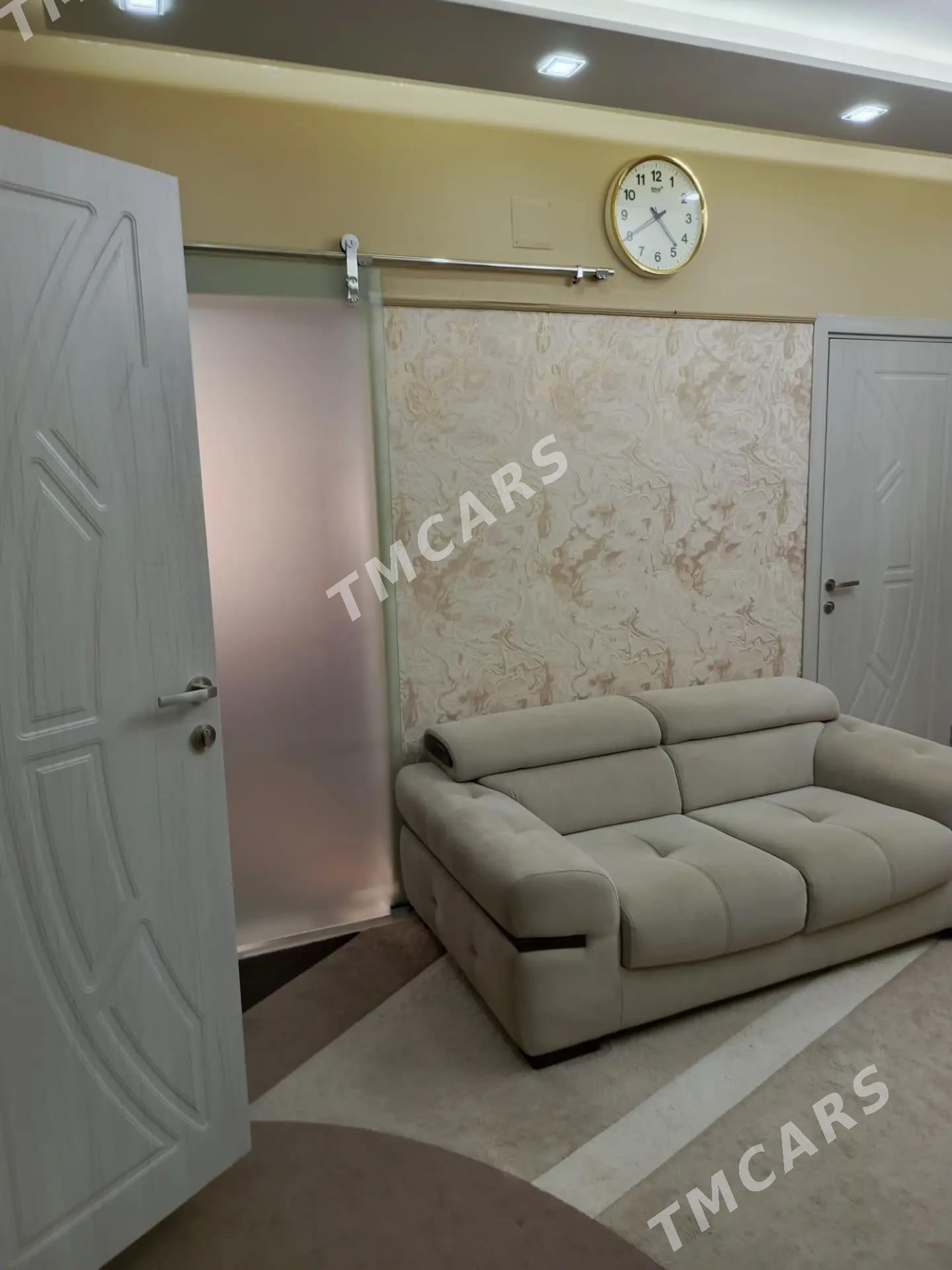 Мир 4  9/4 этаж 3 комнаты - Мир 4 - img 3
