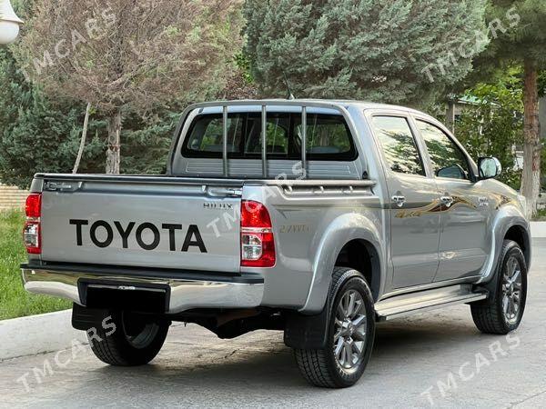 Toyota Hilux 2015 - 460 000 TMT - Türkmenbaşy - img 3