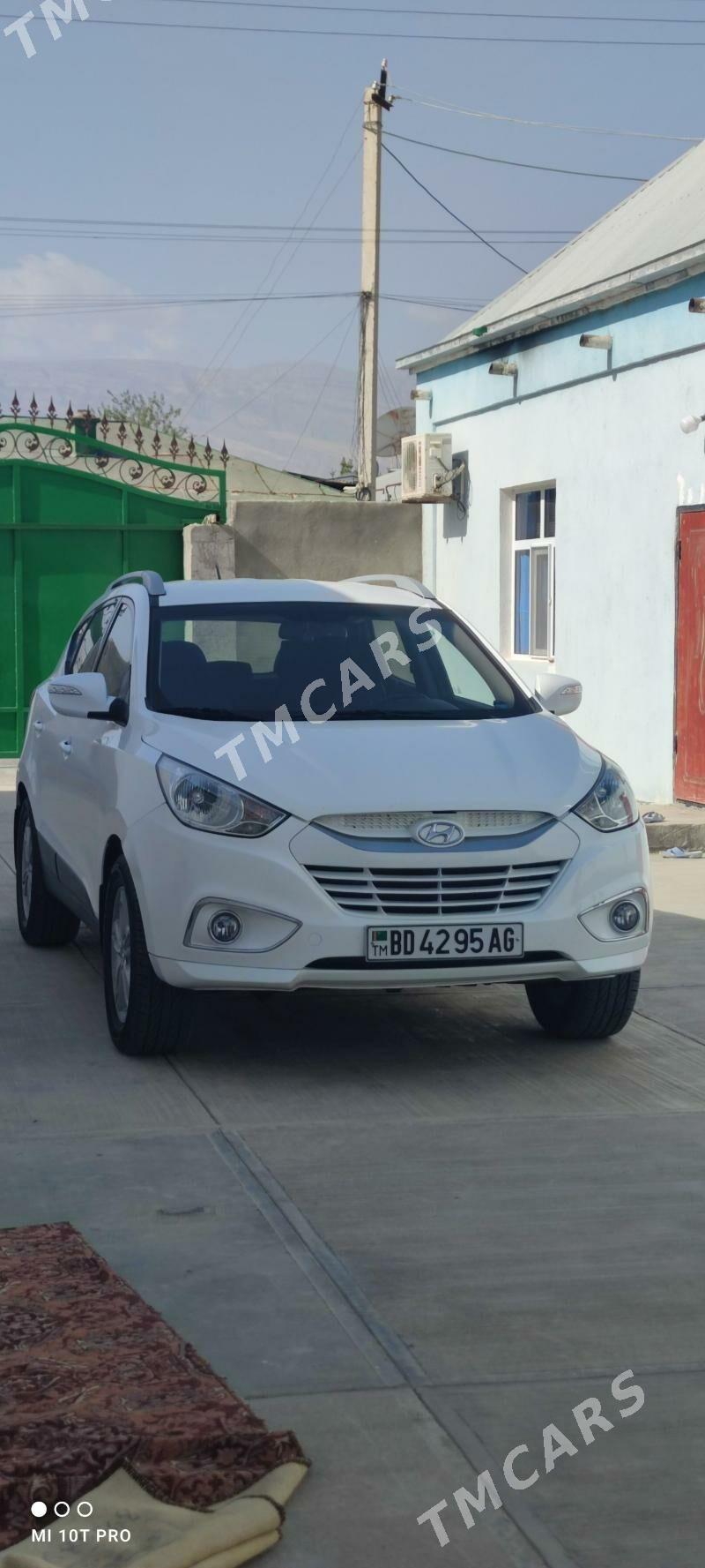 Hyundai Tucson 2013 - 215 000 TMT - Ашхабад - img 9