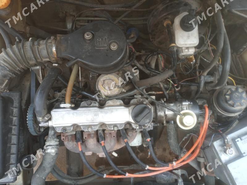 Opel Vectra 1989 - 26 000 TMT - Теджен - img 5