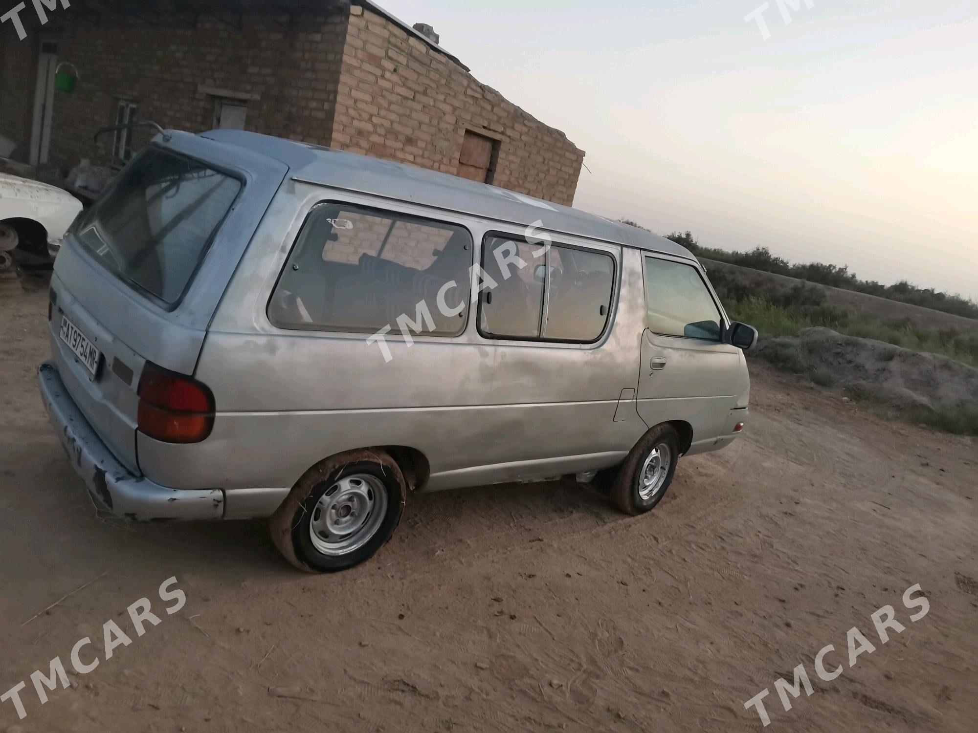 Toyota Hiace 1995 - 22 000 TMT - Baýramaly - img 4