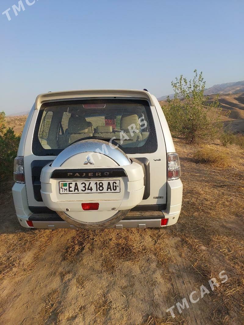 Mitsubishi Pajero 2014 - 285 000 TMT - ул. Туркменбаши шаёлы (Ленина) - img 3