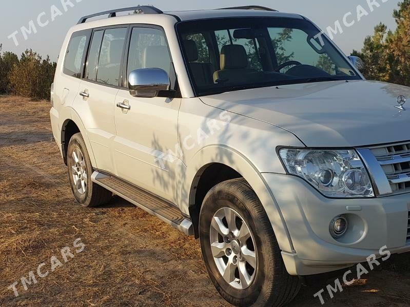 Mitsubishi Pajero 2014 - 285 000 TMT - ул. Туркменбаши шаёлы (Ленина) - img 4